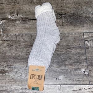 Northeast Outfitters: Cozy Cabin Socks